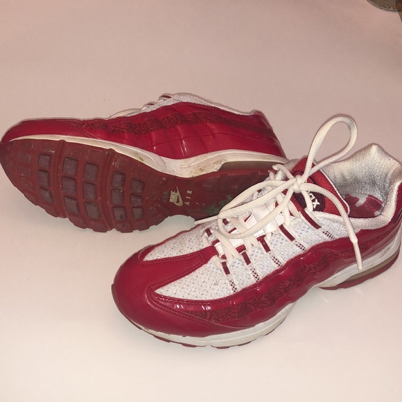 Limited edition Nike sneakers - Picture 7 of 11